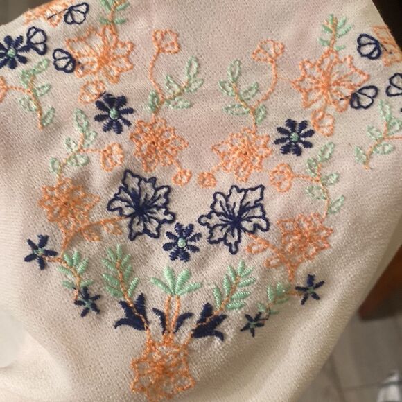 Lot of 3 Women’s Size Small Cardigan, Tank, Short Sleeve Top - Picture 10 of 16